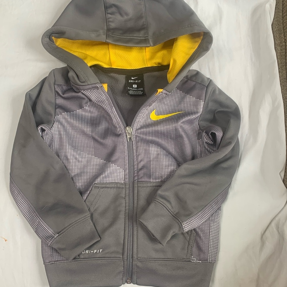 Nike boys 3T jacket